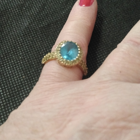 Ring - Picture 2 of 3